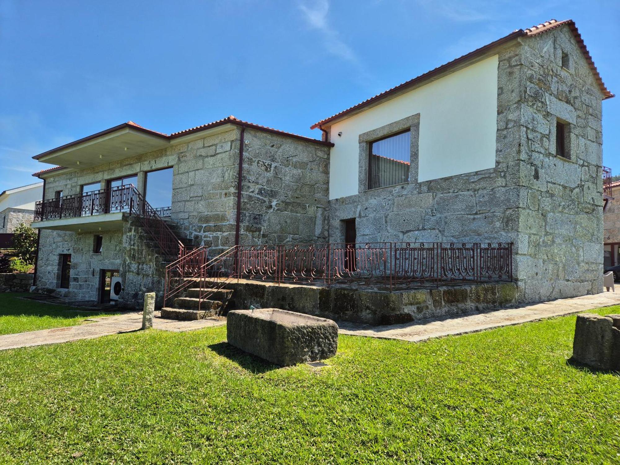 Hotel Quinta Carolina à Póvoa de Lanhoso Extérieur photo